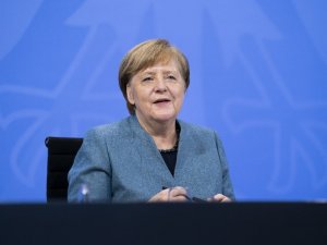 Almanya Başbakanı Merkel, muhalefetin güvenoyu talebini reddetti