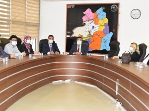 Müdür Sünnetçioğlu’ndan 75 yaş ve üzeri için aşı uyarısı