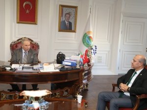 Demirtaş: “Biz vatandaşımıza hizmet etmek için buradayız”