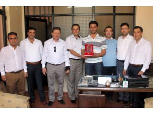 Nazilli Ticaret Odasından İnşaat Sektöründeki Duayenlere Plaket
