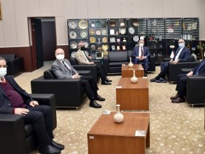 MHP’li Akçay, Rektör Ataç’la bir araya geldi