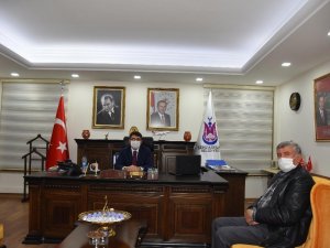Başkan Çelik’ten muhtarlara destek