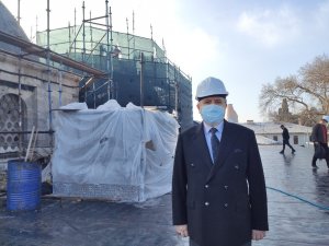 Fatih Köşkü, bin 500 tonluk beton yükünden kurtarılıyor