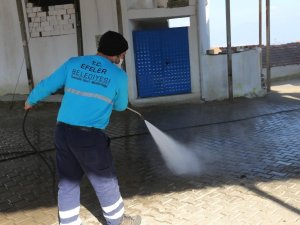 Efeler Belediyesi, Dalama Yeniköy’de temizlik çalışması yaptı