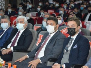 AK Parti Manisa’da gençlerin yeni başkanı Samet Doğuş oldu