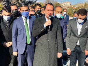 Erbakan’ın yakın yol arkadaşı Fehim Adak dualarla anıldı