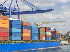 Egeli ihracatçılardan "Merkez Bankası kura müdahale etsin" çağrısı