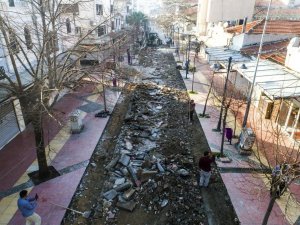Esnaf istedi cadde genişletme çalışması başladı