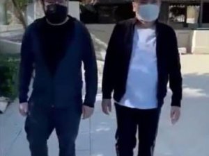 Korona virüsü yenen Başkan Böcek’in oğluyla sabah yürüyüşü