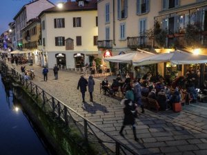 İtalya’da son 24 saatte Covid-19’a bağlı 270 can kaybı