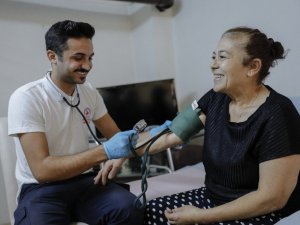 Denizli Büyükşehirin iyilik melekleri 19 ilçe ve 616 mahallede