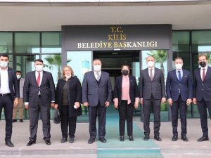 AK Parti MKYK Üyesi Polat’ın Kilis temasları