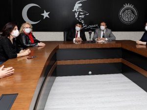Öner: “Hayvanlara şiddet gibi olumsuz görüntüleri ortadan kaldırmak için çalışıyoruz”