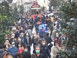İstiklal Caddesi’nde dikkat çeken yoğunluk