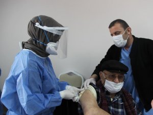 Düzce’de 12 bin 234 kişi Covid-19 aşısı oldu