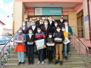 Kütahya ’Kitap Kurdu Yarışması’nda birinci oldu