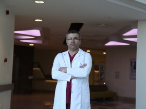 Elektronik sigara, sigaraya alıştırıyor