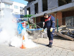 Pamukkale’de vatandaşlar için sivrisinek ile mücadele devam ediyor