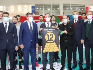 Bakan Kasapoğlu: "Hükümet olarak tüm kadrolarımızla milletimizin emrindeyiz"