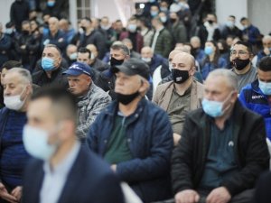 Kosova’da seçim kampanyaları Covid-19 gölgesinde devam ediyor