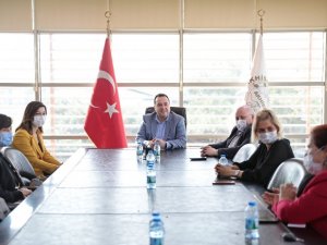 Lösemili çocukların zeytinyağları Akhisar’dan