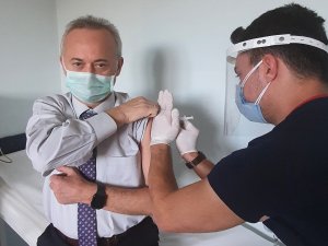 Sakarya’da ikinci doz ile 70 yaş ve üstü için aşılama başladı