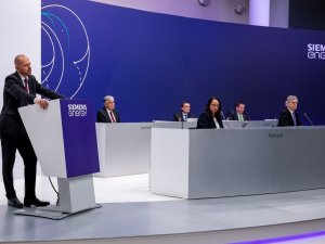 Siemens Energy hissedarları yıllık toplantıda yönetimi onayladı