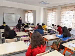 Altındağ’da gençlere eğitim desteği
