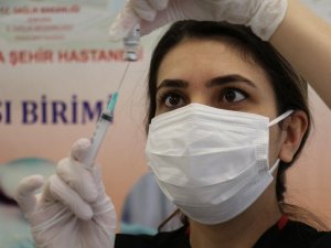 65 yaş üstü vatandaşların Covid-19 aşılaması başladı