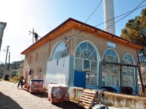 Çakmar Mahalle Camiisi yenilendi