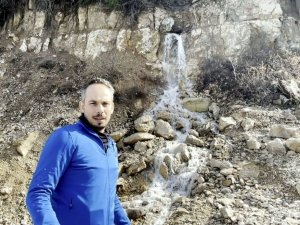 Manisa’da gizemli şelale