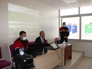 Kartallı muhtarlara afet farkındalık eğitimi