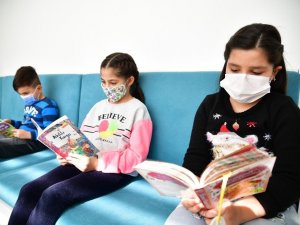 Mamak Belediyesi’nden miniklere kitap okuma etkinliği