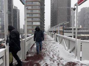 İstanbul’da kar yağışı etkisini sürdürüyor