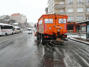 Bağcılar Belediyesi’nin kar mesaisi
