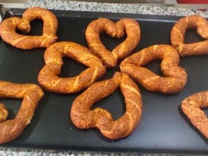 Sevgililer Günü’ne özel simit