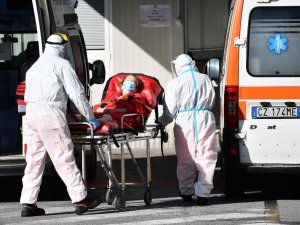 İtalya’da son 24 saatte 11 bin 68 yeni vaka