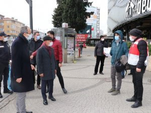 Sultanbeyli Kaymakamı, hafta sonu gerçekleştirilen korona virüs denetimlerine katıldı