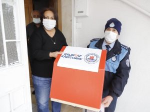 Kağıthane Belediyesi sokak hayvanlarını kıştan koruyor