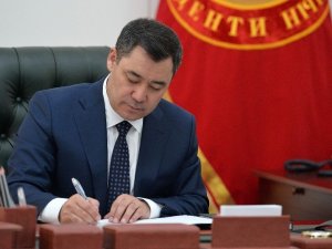Kırgızistan Cumhurbaşkanı Caparov, Rusya ziyareti öncesi karantinaya girdi
