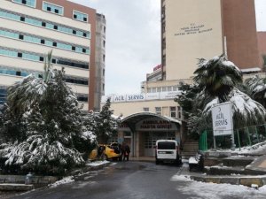 Evde düşen kadının imdadına paletli ambulans yetişti