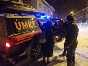 17 yaşındaki genç kızın imdadına UMKE ekipleri yetişti