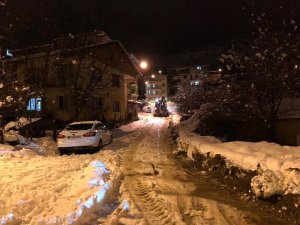 Ana arterlerde kar temizleme çalışması
