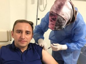 Kaymakam Mutlu Covid-19 aşısının ilk dozunu yaptırdı