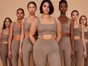 UP&FIT, push up serisi tek beden konseptiyle her bedende fit olmayı sağlıyor