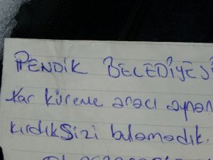 Kar küreme ekibinin aracın camına bıraktığı not gündem oldu