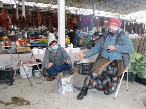 Soğuk, pazarcıları vurdu