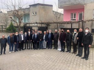 AK Parti Batman İl Başkanı Gür, vatandaşlarla bir araya geldi