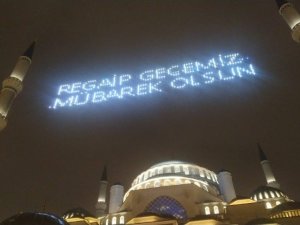 Çamlıca Cami’nde Regaip Kandili coşkusu