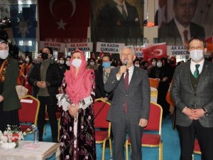 AK Parti Hakkari Kadın Kolları Başkanı Ertuş güven tazeledi